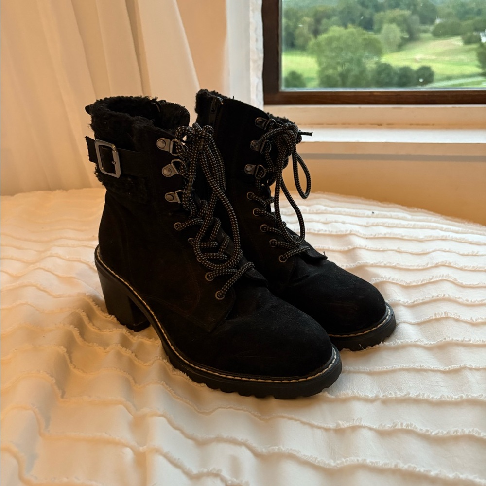 Steve Madden Black Lace Up Boots